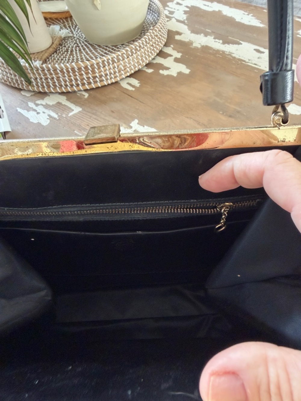 Vintage Black Needlepoint Floral Shoulder Bag with Multicolor Embroidery - Picture 7 of 7